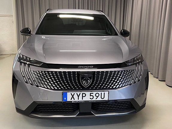 Peugeot 5008 2 of 13