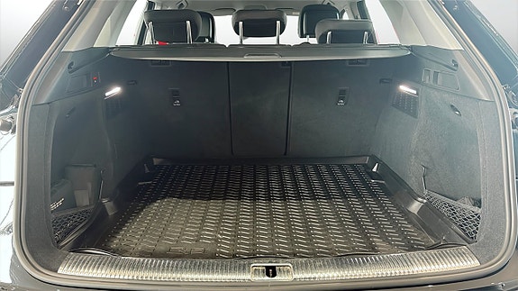 Audi Q5 12 of 16