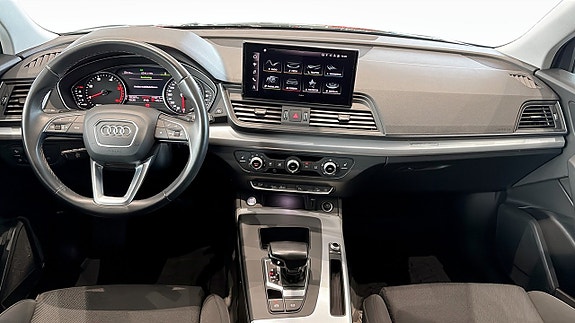 Audi Q5 10 of 16