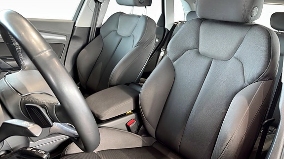 Audi Q5 8 of 16