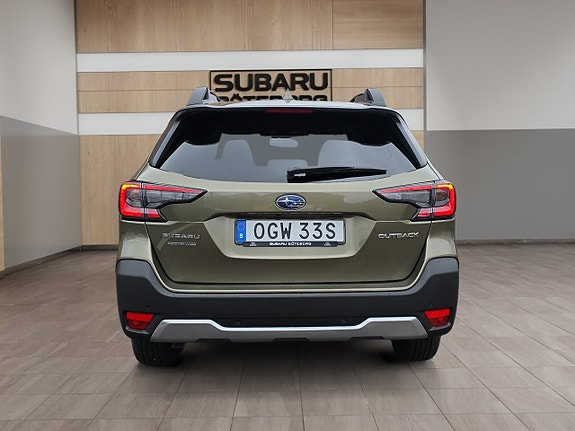Subaru Outback 5 of 17