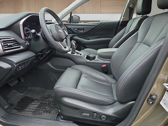 Subaru Outback 10 of 17