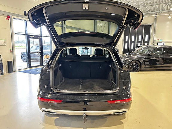 Audi Q5 7 of 13