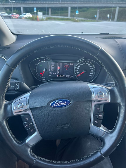 Ford Mondeo 8 of 12