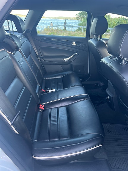 Ford Mondeo 5 of 12
