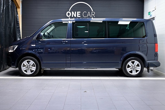 Volkswagen Caravelle 3 of 18