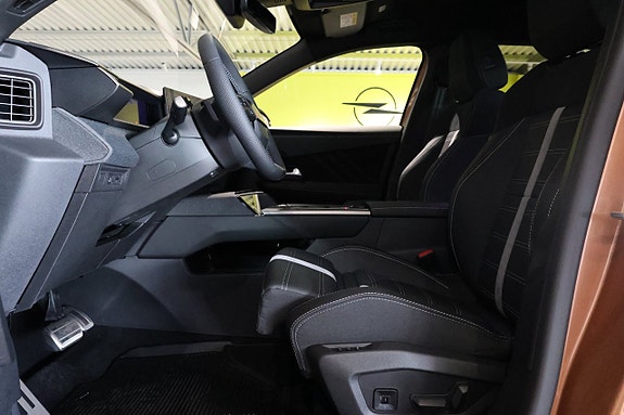 Opel Grandland X 14 of 30