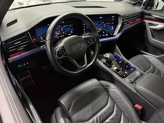 Volkswagen Touareg 9 of 25