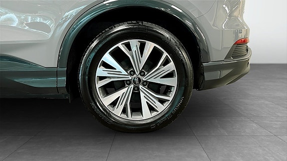 Audi Q4 e-tron 6 of 22
