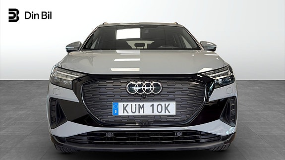 Audi Q4 e-tron 4 of 22