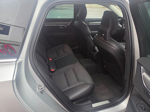 Volvo V90 11 of 27