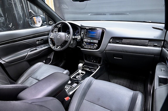 Mitsubishi Outlander 15 of 24