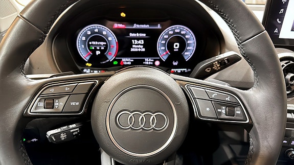 Audi Q2 16 of 19