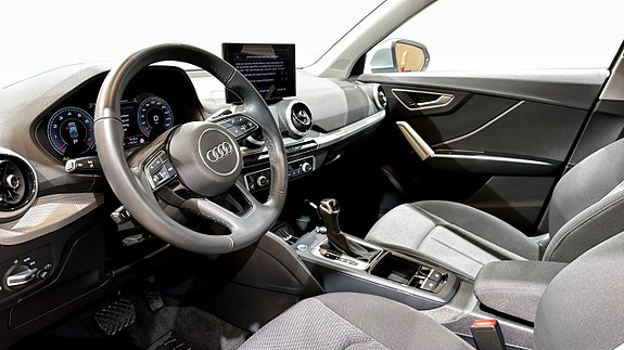 Audi Q2 7 of 19