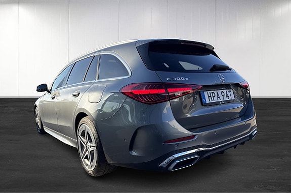 Mercedes-Benz C300 6 of 23