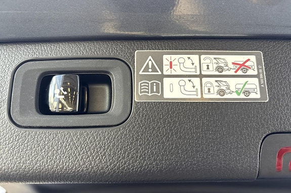 Mercedes-Benz C300 18 of 23