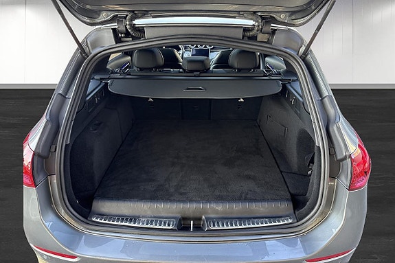 Mercedes-Benz C300 15 of 23