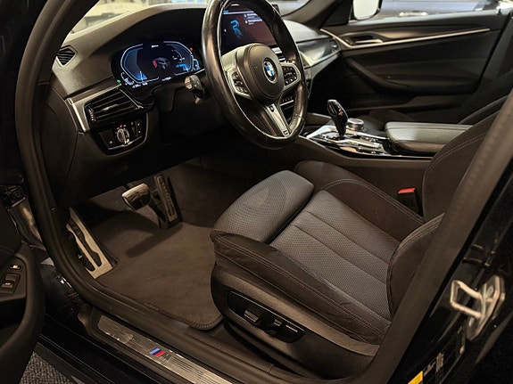 BMW 530e 7 of 28