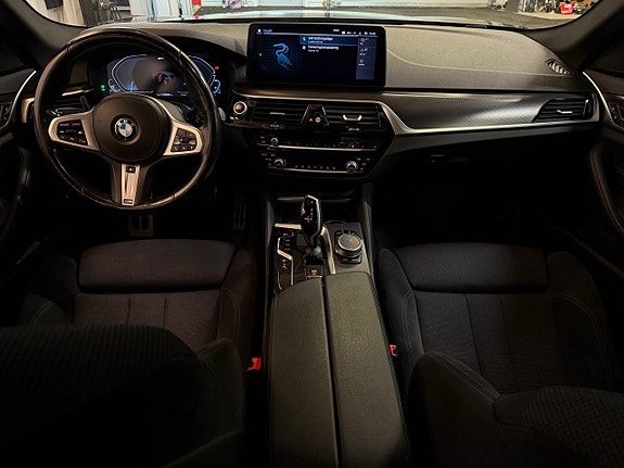 BMW 530e 10 of 28
