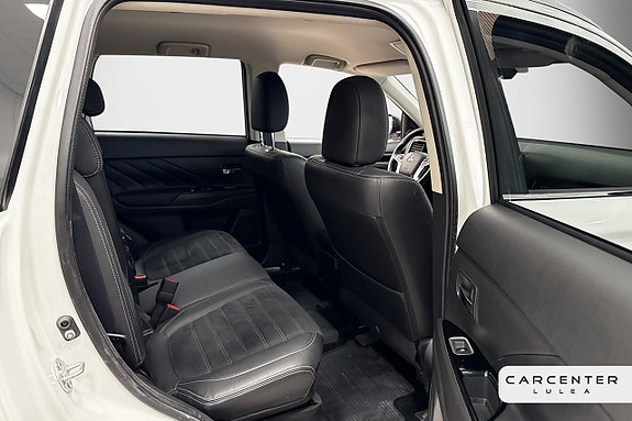 Mitsubishi Outlander 9 of 19