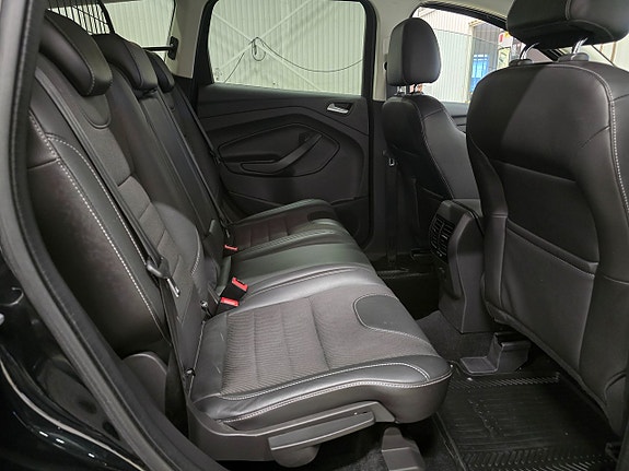 Ford Kuga 13 of 29