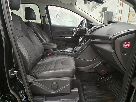 Ford Kuga 11 of 29