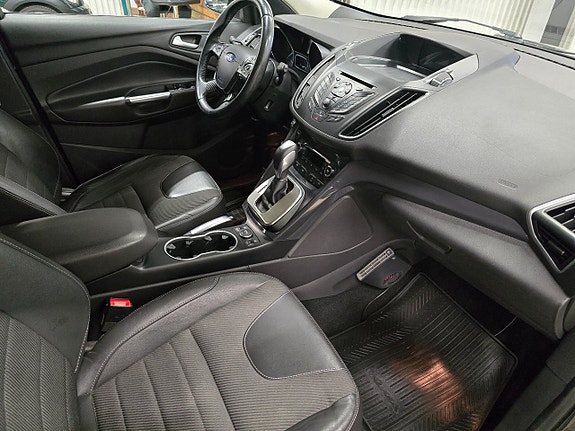 Ford Kuga 12 of 29