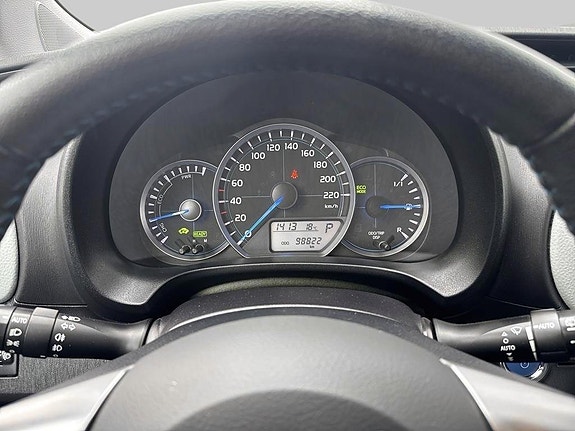 Toyota Yaris 8 of 9