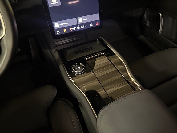 Polestar 3 17 of 26