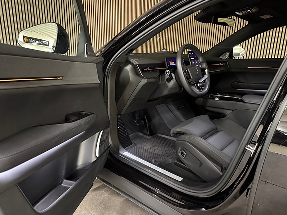 Polestar 3 10 of 26