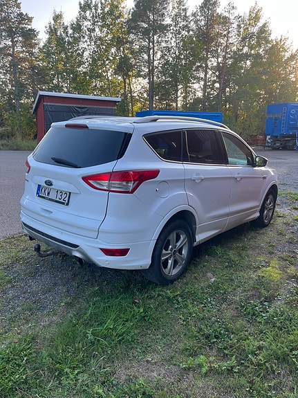 Ford Kuga 3 of 3