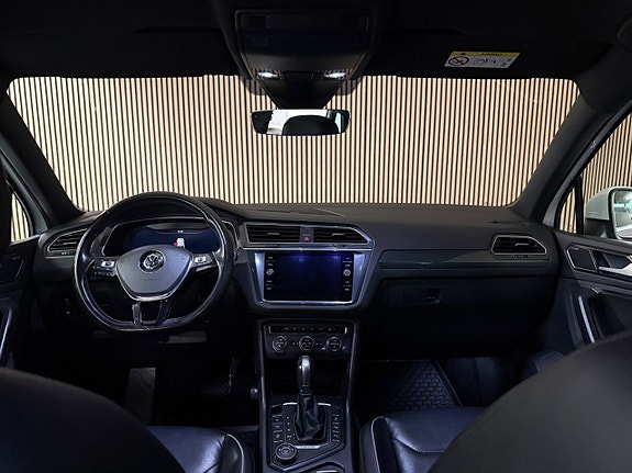 Volkswagen Tiguan 16 of 30