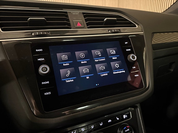 Volkswagen Tiguan 30 of 30