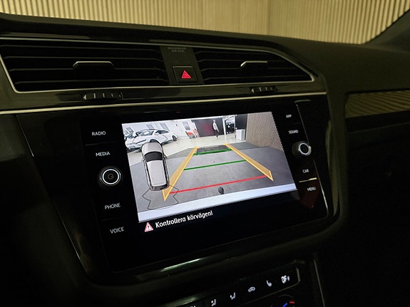 Volkswagen Tiguan 27 of 30