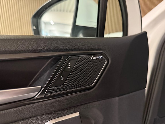 Volkswagen Tiguan 11 of 30
