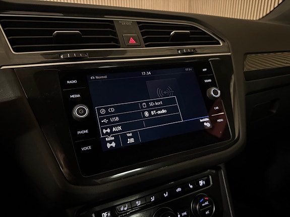 Volkswagen Tiguan 28 of 30