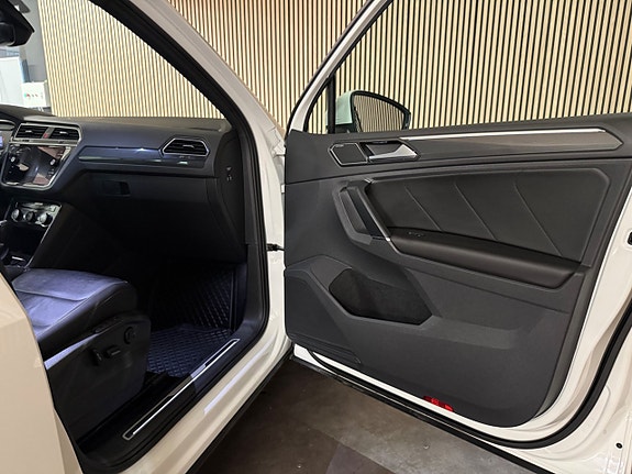Volkswagen Tiguan 25 of 30