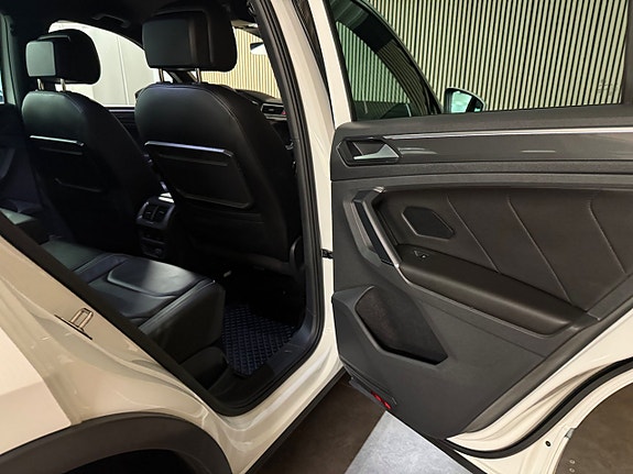 Volkswagen Tiguan 23 of 30