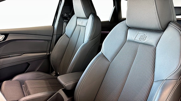 Audi Q4 e-tron 8 of 18