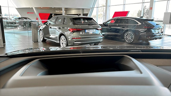 Audi Q4 e-tron 15 of 18
