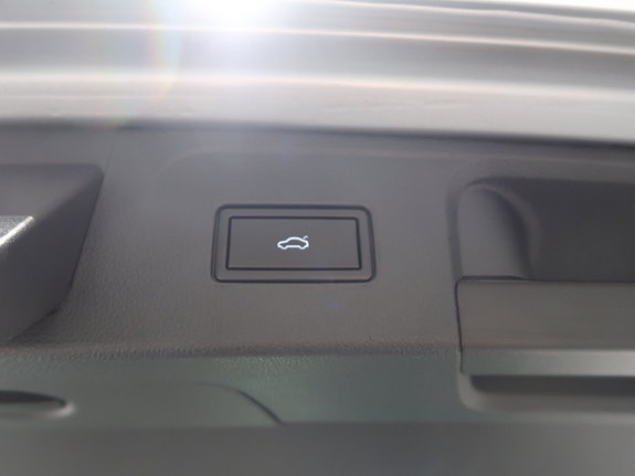Volkswagen Passat 29 of 30