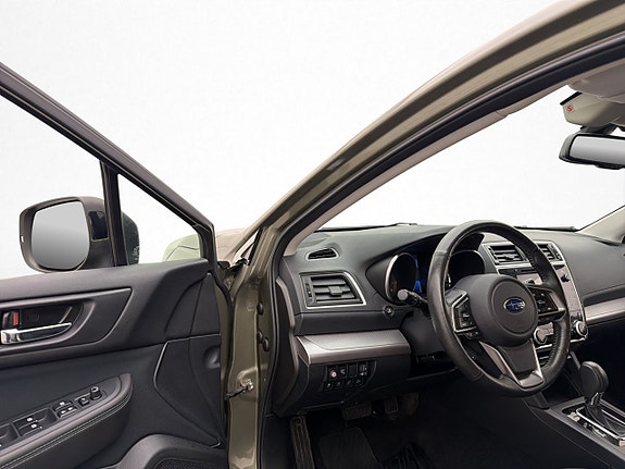 Subaru Outback 11 of 30
