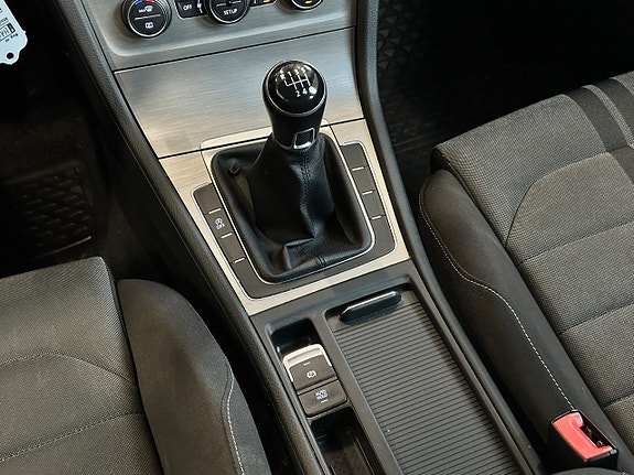Volkswagen Golf I 17 of 19