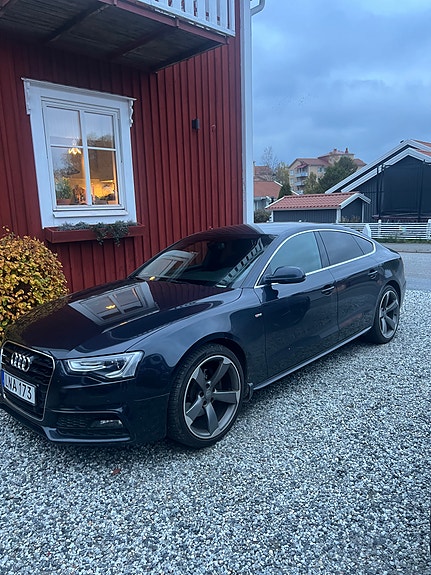 Audi A5 2 of 6