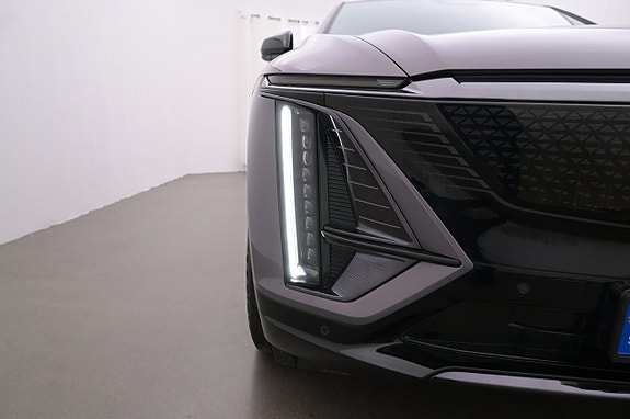 Cadillac Lyriq 26 of 27