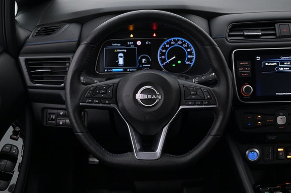 Nissan Leaf 7 of 27