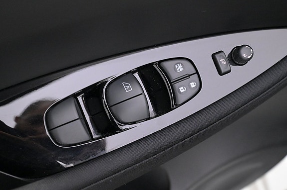 Nissan Leaf 11 of 27