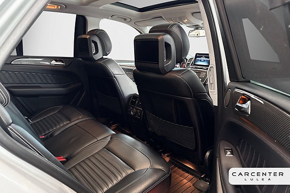 Mercedes-Benz GLE500 9 of 30