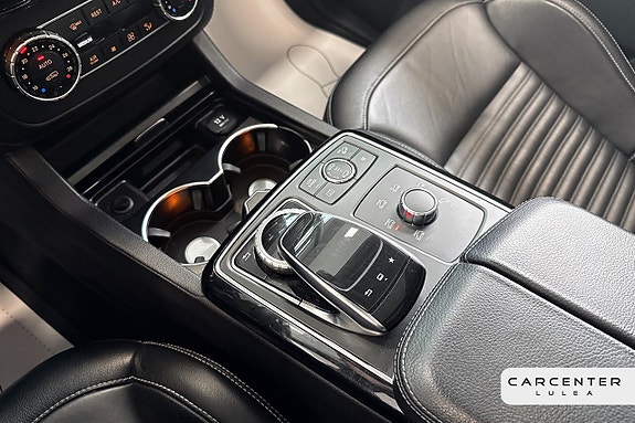 Mercedes-Benz GLE500 29 of 30