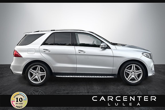 Mercedes-Benz GLE500 2 of 30